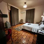 Hyde Park House Hotel